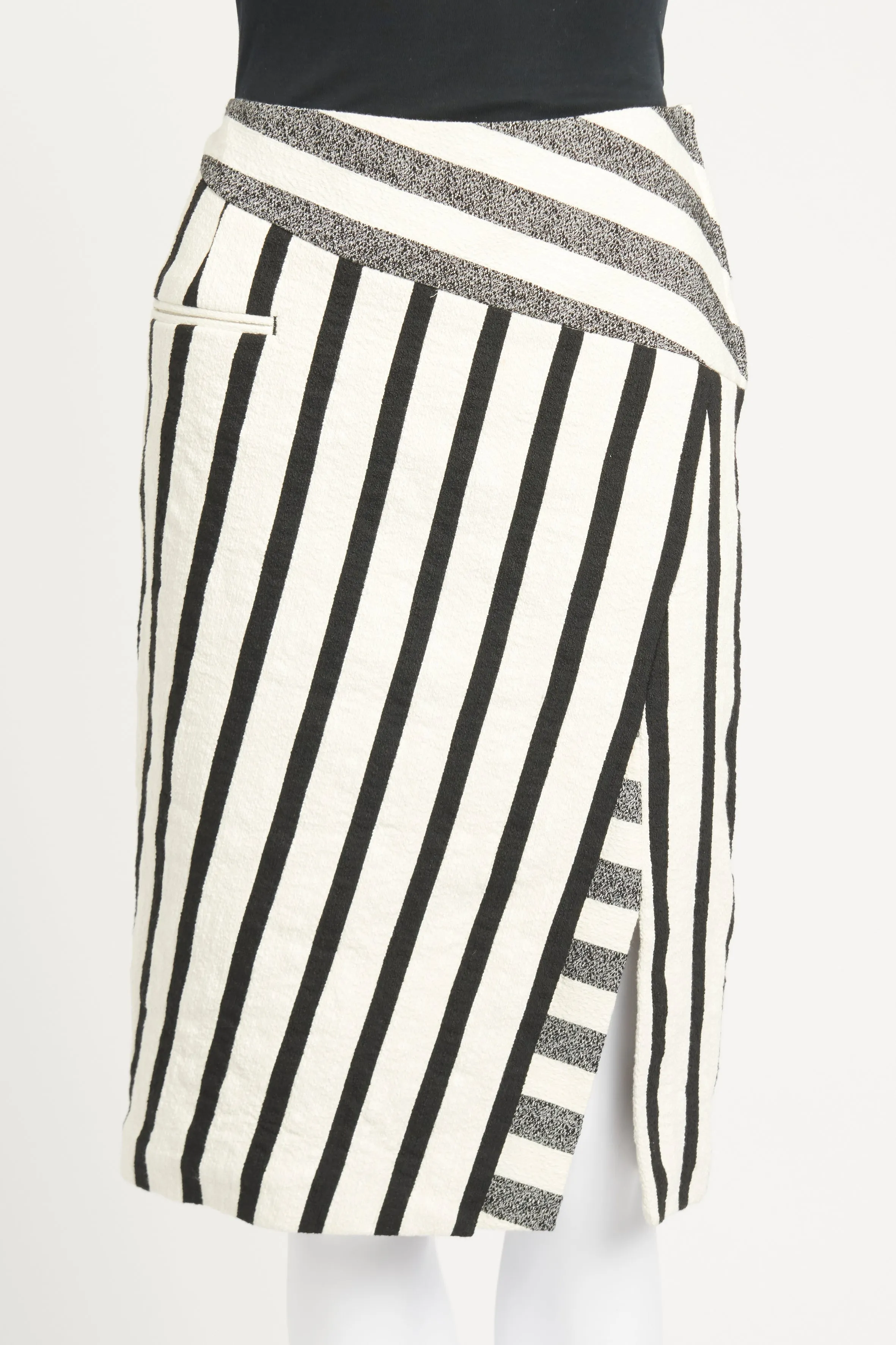 Black and White Stripe Textured Preowned Skirt