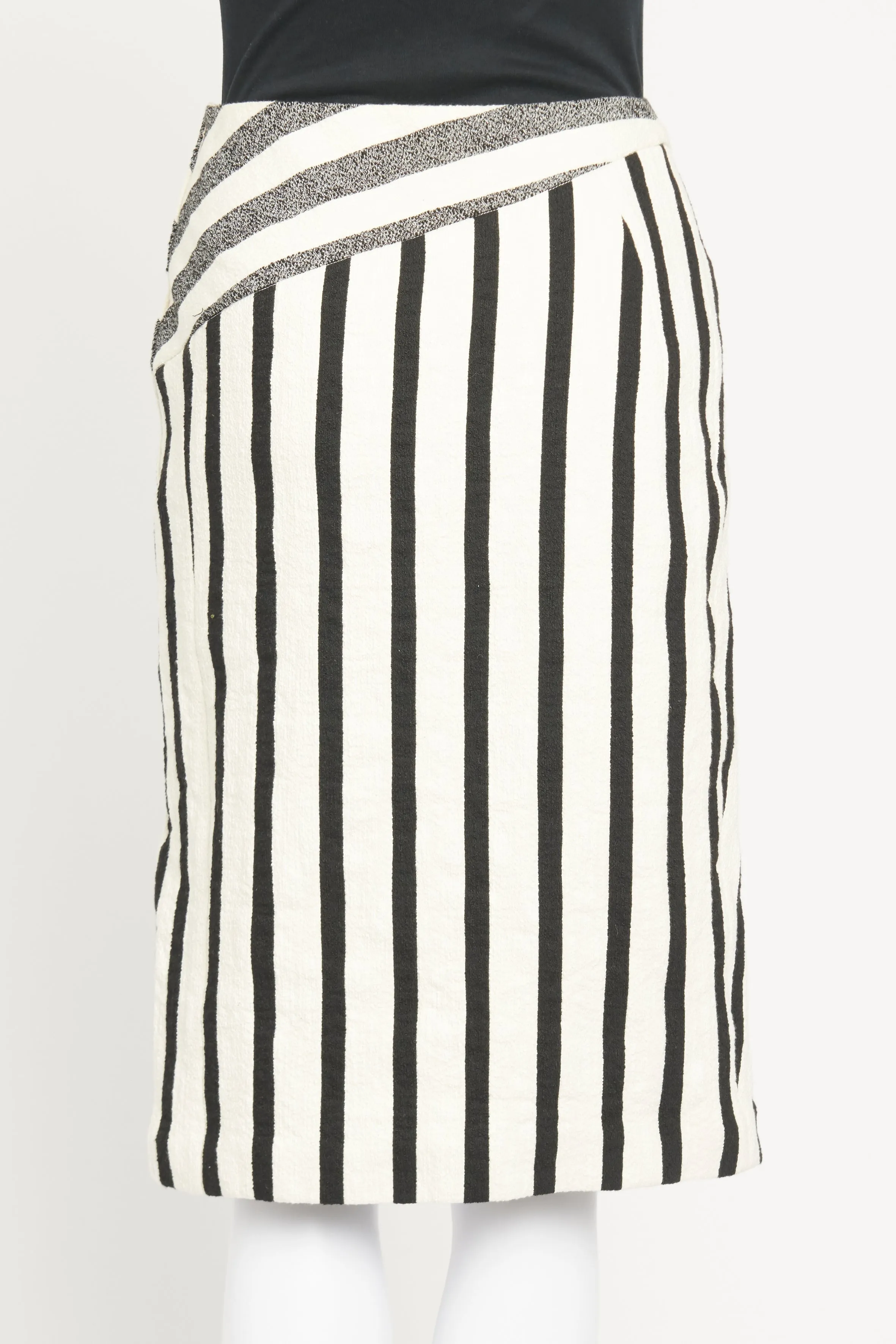 Black and White Stripe Textured Preowned Skirt