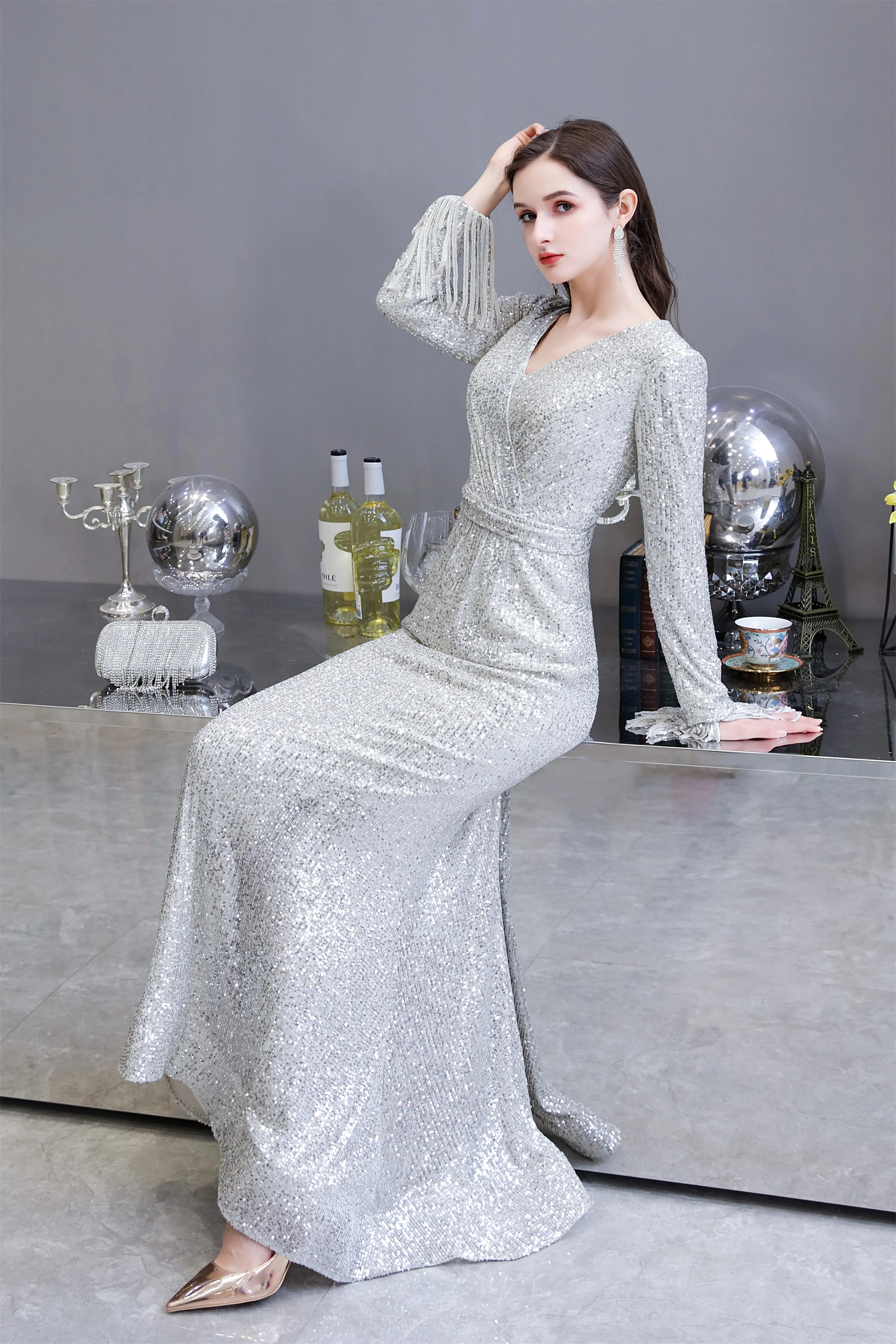 Long Sleeve V Neck Floor Length Crystal Beaded Sequins Mermaid Prom Dresses