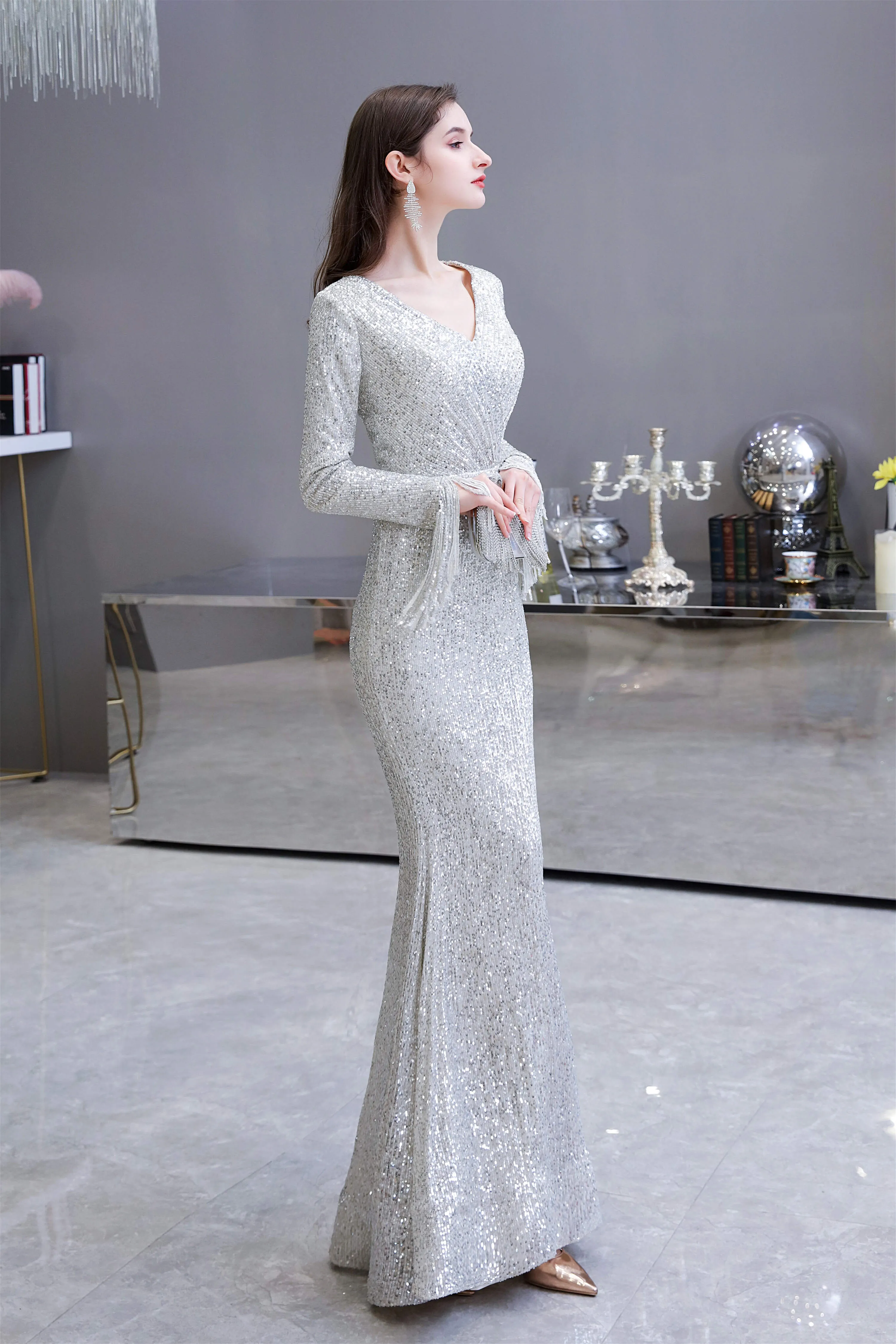 Long Sleeve V Neck Floor Length Crystal Beaded Sequins Mermaid Prom Dresses